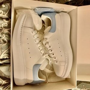 Ladies Alexander McQueen oversized sneaker